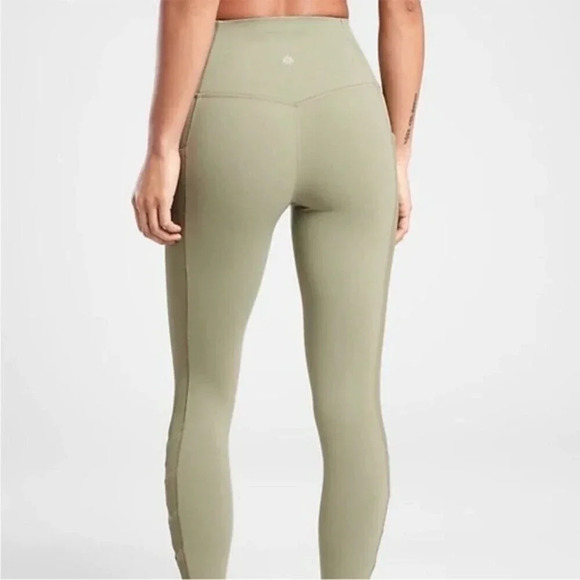 Athleta Green Salutation Stash Pocket II Cutout 7/8 Leggings Size L Women gym - Picture 6 of 15